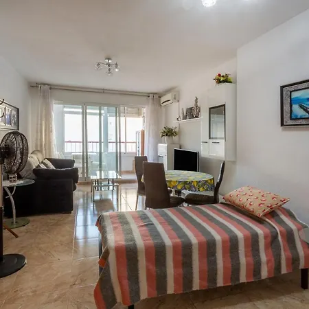 Hébergement de vacances Mtsrat8 *